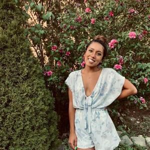 Meet your Posher, Laura